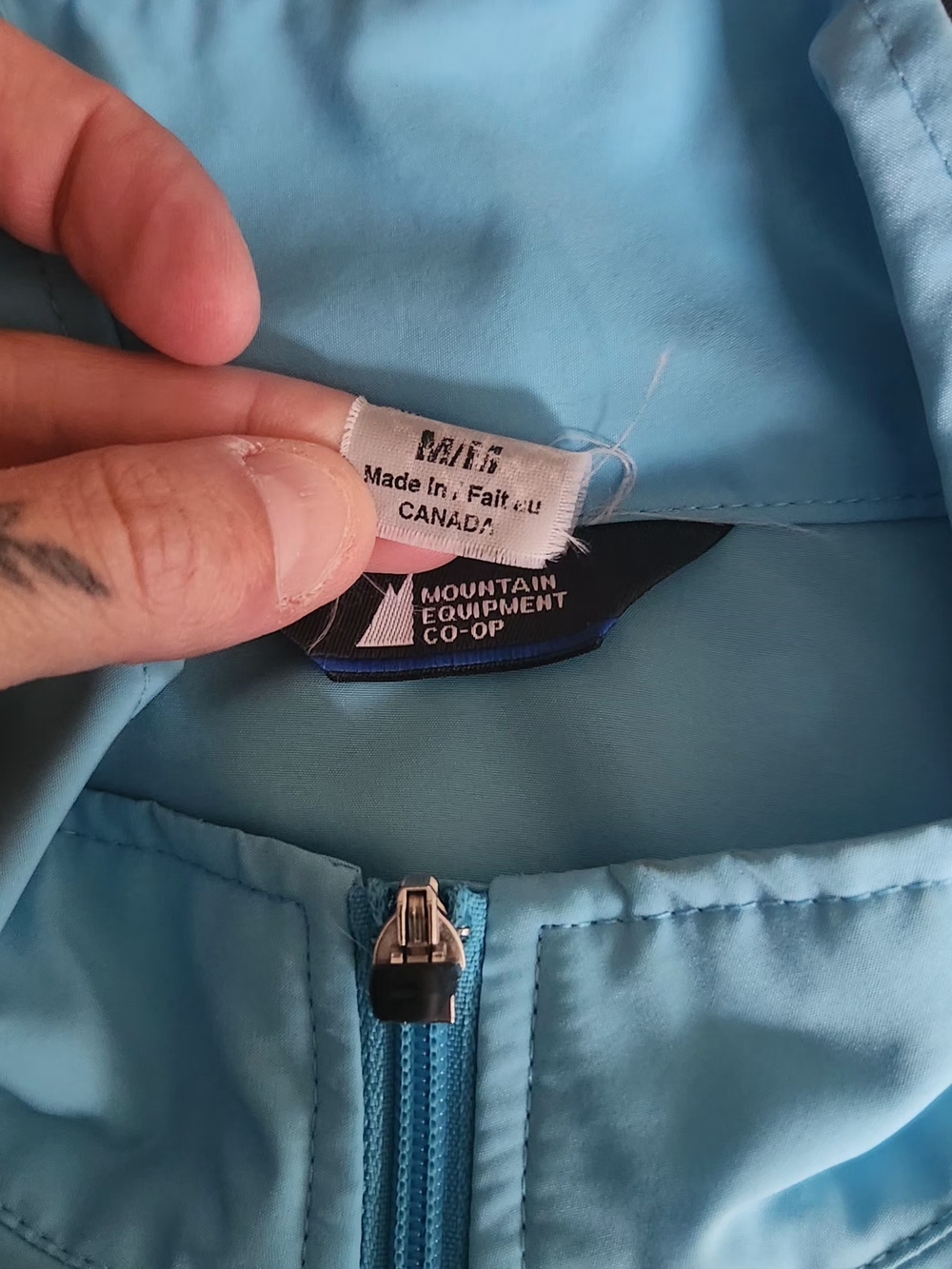 MEC Light Blue Reflective Jacket - Picture 2 of 4